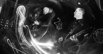 Photos: FOTOCRIME & CHAINLACING @ Deep Cuts (Medford, MA) – 2026/04/13 Photos: FOTOCRIME & CHAINLACING @ Deep Cuts (Medford, MA) – 2026/04/13