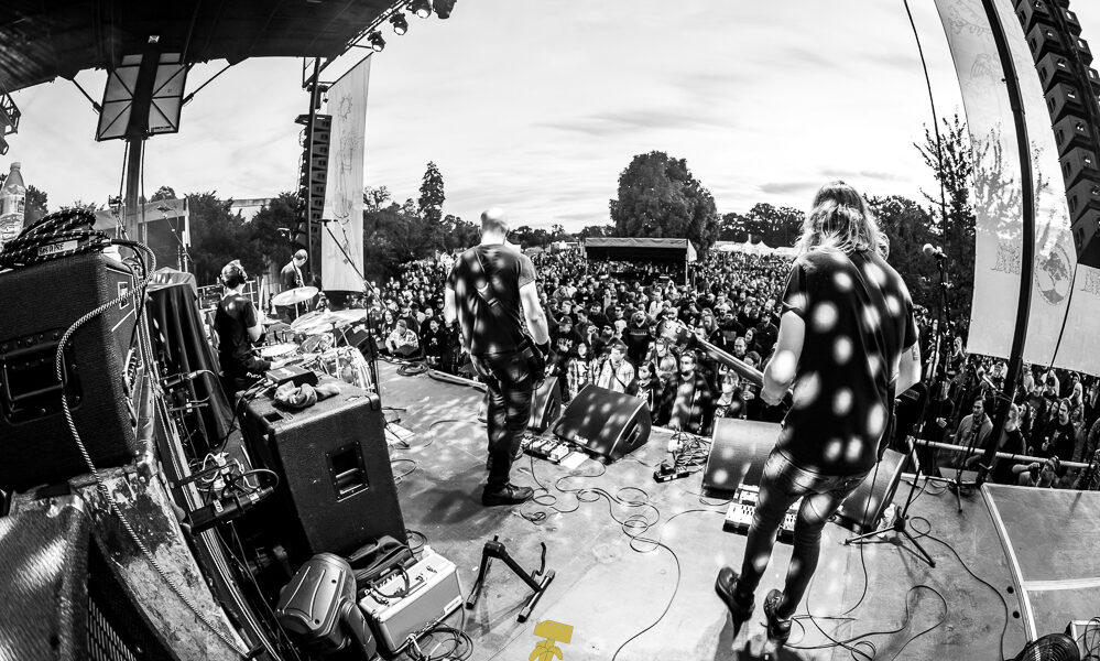 Photos: PELICAN, RUSSIAN CIRCLES @ Bohemian National Cemetery (Chicago, IL) – 2026/09/26 Photos: PELICAN, RUSSIAN CIRCLES @ Bohemian National Cemetery (Chicago, IL) – 2026/09/26